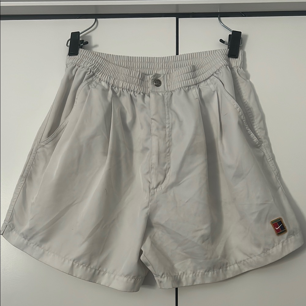 Women’s White Sport shorts with pleats, button and elastic waist